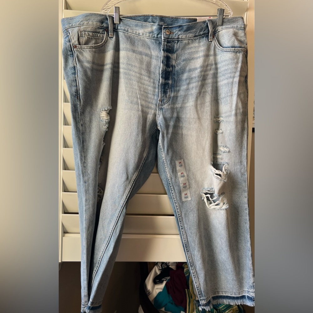 Old Navy - 24 - NWT - High Rise Slouchy Straight Crop - Distressed Light Denim
